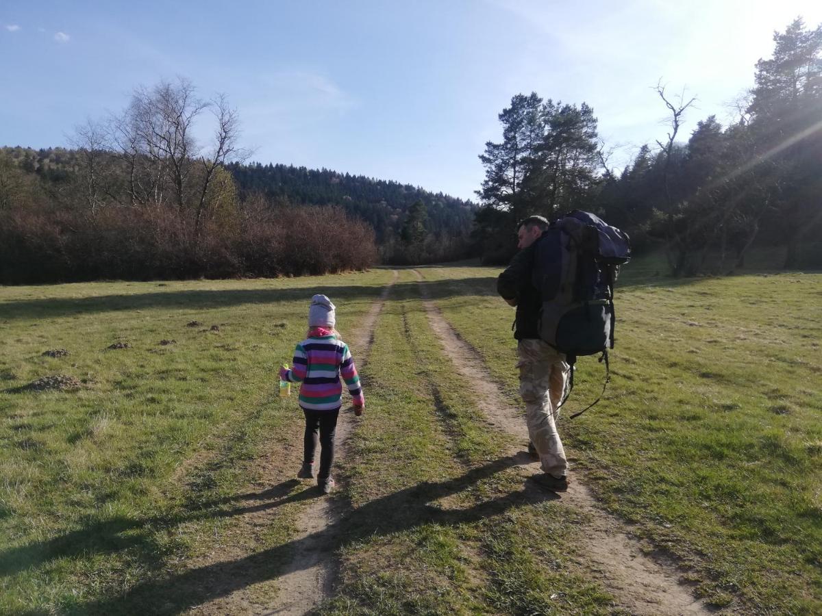 Orlik - Pokoje Goscinne Uscie Gorlickie Exterior foto